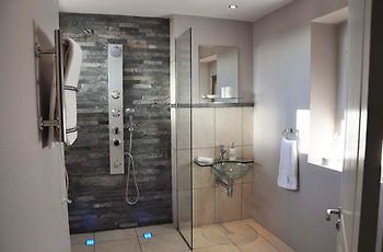Dieu Donne Boutique Guest House Стелленбос Экстерьер фото